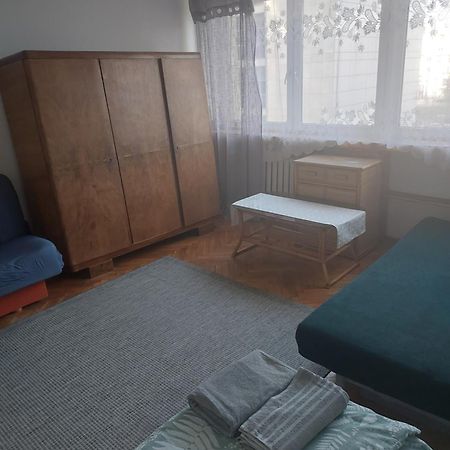 Apartament Roland Warszawa Srodmiescie Varsóvia Exterior foto